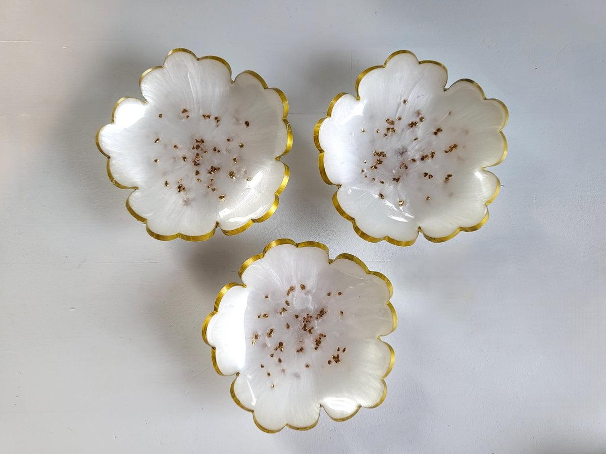 Flower Trinket Dish | White & Gold Glitter -set of 3-Rings, Earrings & Small Treasures