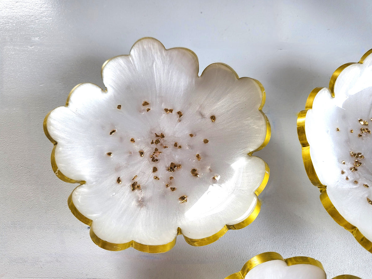 Flower Trinket Dish | White & Gold Glitter -set of 3-Rings, Earrings & Small Treasures